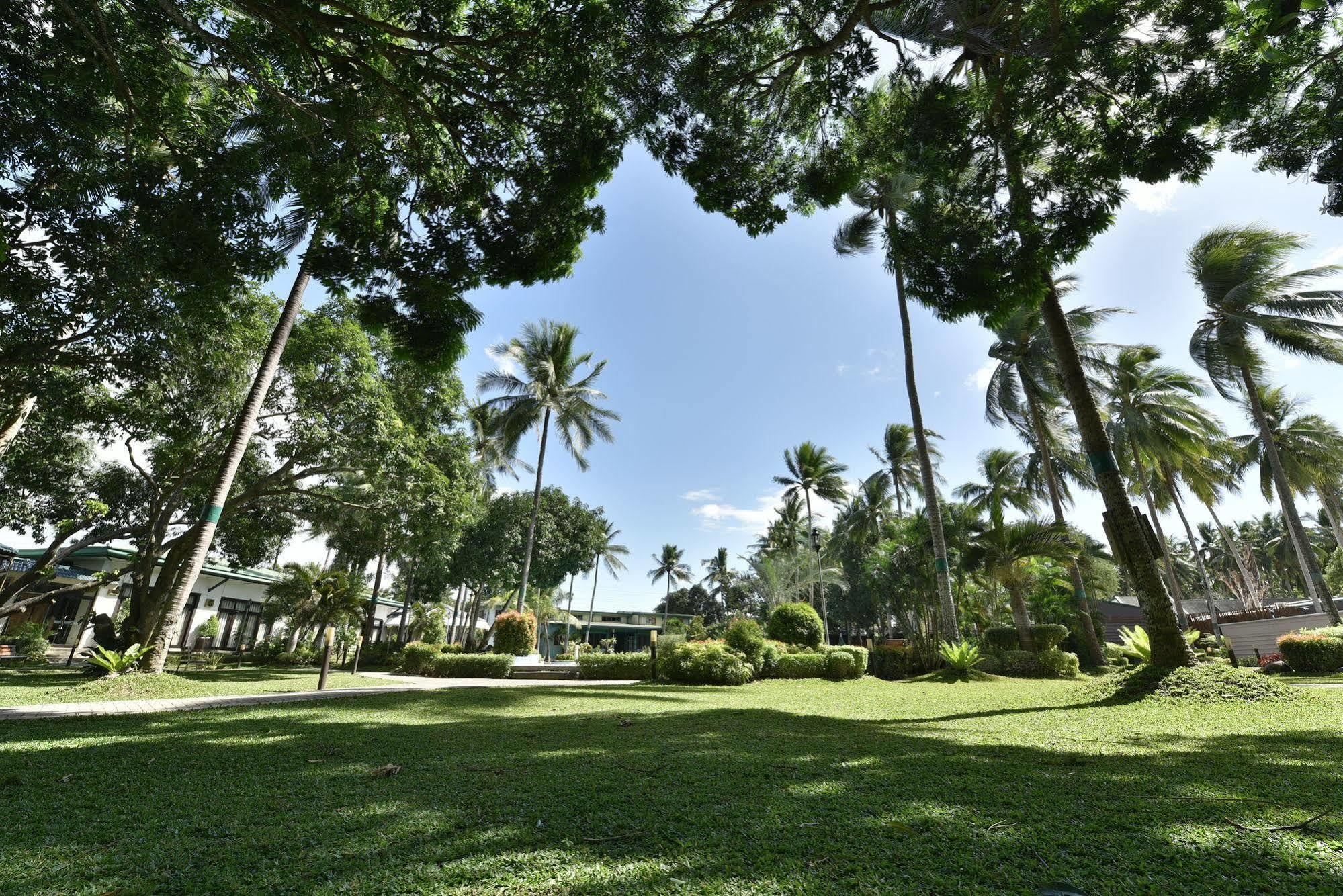 Batangas Country Club Otel Dış mekan fotoğraf